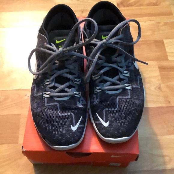 🌟SALE🌟 Nike Free 5.0 - Picture 2 of 5